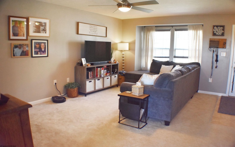 118 Tee Drive, Maidsville, West Virginia 26541, 3 Bedrooms Bedrooms, 6 Rooms Rooms,2 BathroomsBathrooms,Single Family Attached,For Sale,Tee,10162048 118 Tee Drive, Maidsville, West Virginia 26541, 3 Bedrooms Bedrooms, 6 Rooms Rooms,2 BathroomsBathrooms,Single Family Attached,For Sale,Tee,10162048