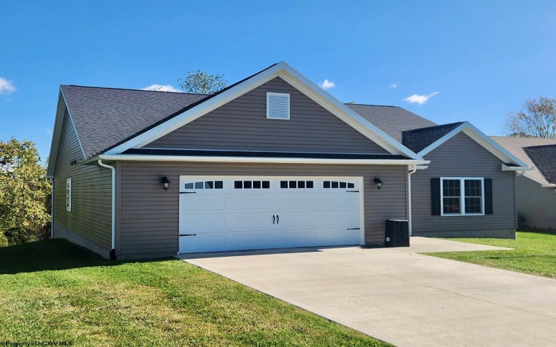 111 Charolais Circle, Fairmont, West Virginia 26554, 3 Bedrooms Bedrooms, 6 Rooms Rooms,2 BathroomsBathrooms,Single Family Detached,For Sale,Charolais,10162054 111 Charolais Circle, Fairmont, West Virginia 26554, 3 Bedrooms Bedrooms, 6 Rooms Rooms,2 BathroomsBathrooms,Single Family Detached,For Sale,Charolais,10162054