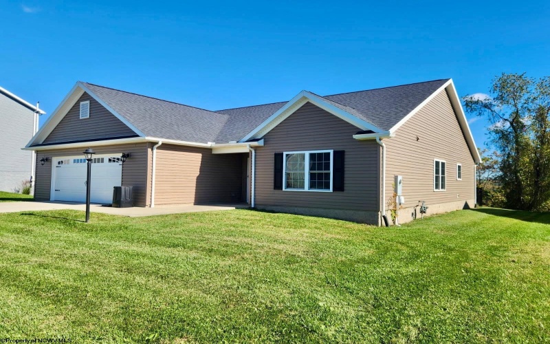 111 Charolais Circle, Fairmont, West Virginia 26554, 3 Bedrooms Bedrooms, 6 Rooms Rooms,2 BathroomsBathrooms,Single Family Detached,For Sale,Charolais,10162054 111 Charolais Circle, Fairmont, West Virginia 26554, 3 Bedrooms Bedrooms, 6 Rooms Rooms,2 BathroomsBathrooms,Single Family Detached,For Sale,Charolais,10162054