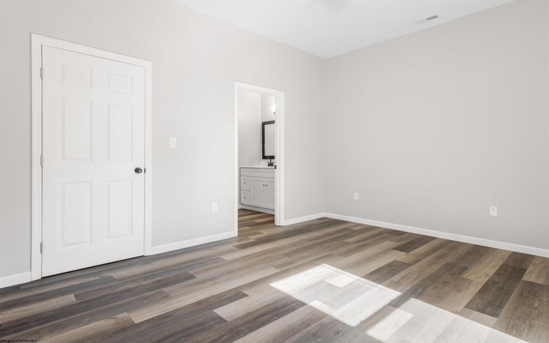 127 Floyd Street, Clarksburg, West Virginia 26301, 3 Bedrooms Bedrooms, 5 Rooms Rooms,2 BathroomsBathrooms,Single Family Detached,For Sale,Floyd,10162061 127 Floyd Street, Clarksburg, West Virginia 26301, 3 Bedrooms Bedrooms, 5 Rooms Rooms,2 BathroomsBathrooms,Single Family Detached,For Sale,Floyd,10162061