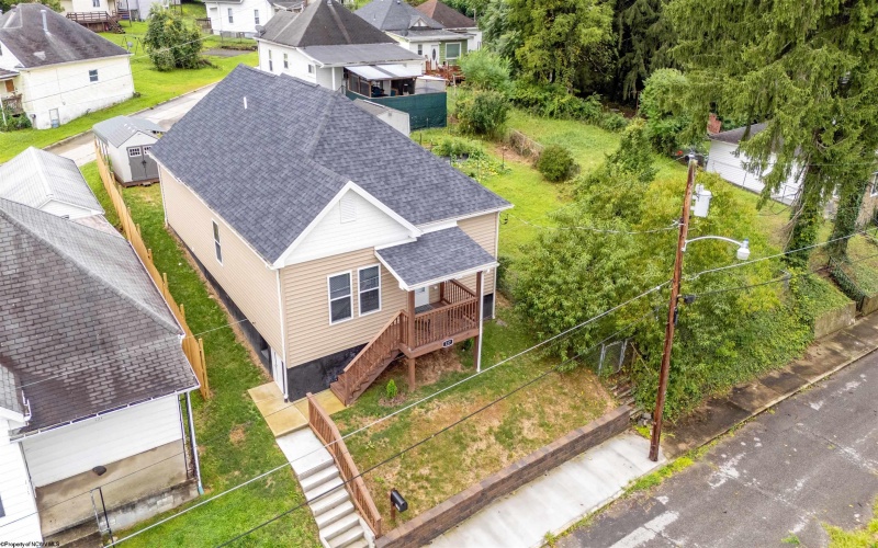 127 Floyd Street, Clarksburg, West Virginia 26301, 3 Bedrooms Bedrooms, 5 Rooms Rooms,2 BathroomsBathrooms,Single Family Detached,For Sale,Floyd,0,10162061