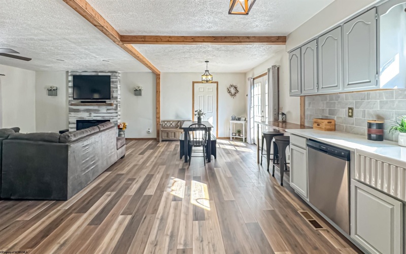 2663 Oil Creek Road, Orlando, West Virginia 26412, 3 Bedrooms Bedrooms, 6 Rooms Rooms,2 BathroomsBathrooms,Single Family Detached,For Sale,Oil Creek,10162064 2663 Oil Creek Road, Orlando, West Virginia 26412, 3 Bedrooms Bedrooms, 6 Rooms Rooms,2 BathroomsBathrooms,Single Family Detached,For Sale,Oil Creek,10162064