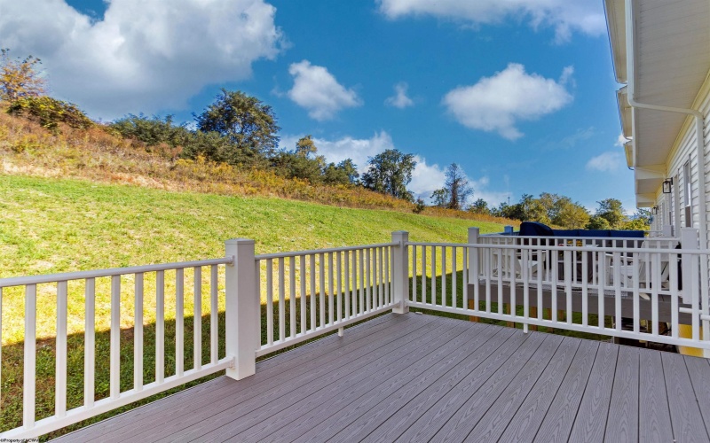 248 Red Oak Lane, Morgantown, West Virginia 26501, 3 Bedrooms Bedrooms, 8 Rooms Rooms,2 BathroomsBathrooms,Single Family Attached,For Sale,Red Oak,10162076 248 Red Oak Lane, Morgantown, West Virginia 26501, 3 Bedrooms Bedrooms, 8 Rooms Rooms,2 BathroomsBathrooms,Single Family Attached,For Sale,Red Oak,10162076