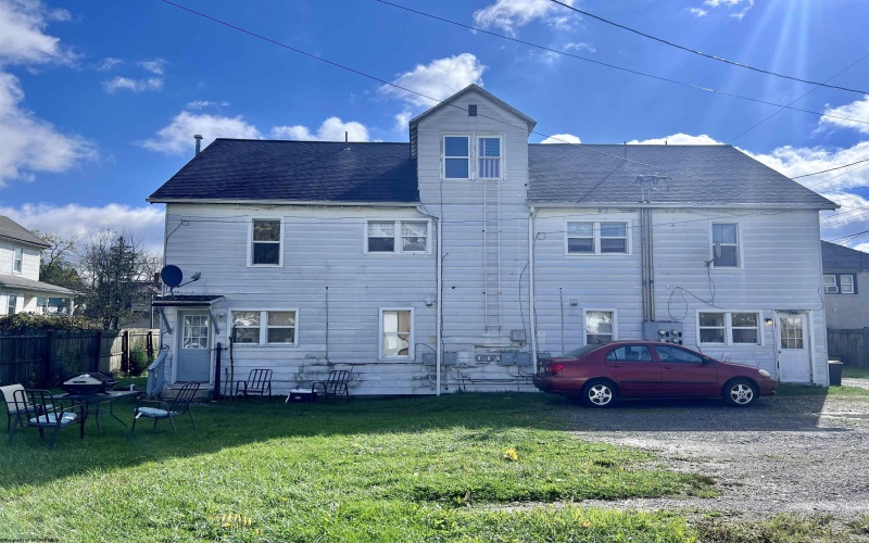 605 1/2 Main Street, Elkins, West Virginia 26241, ,Multi-unit/income,For Sale,Main,10162079