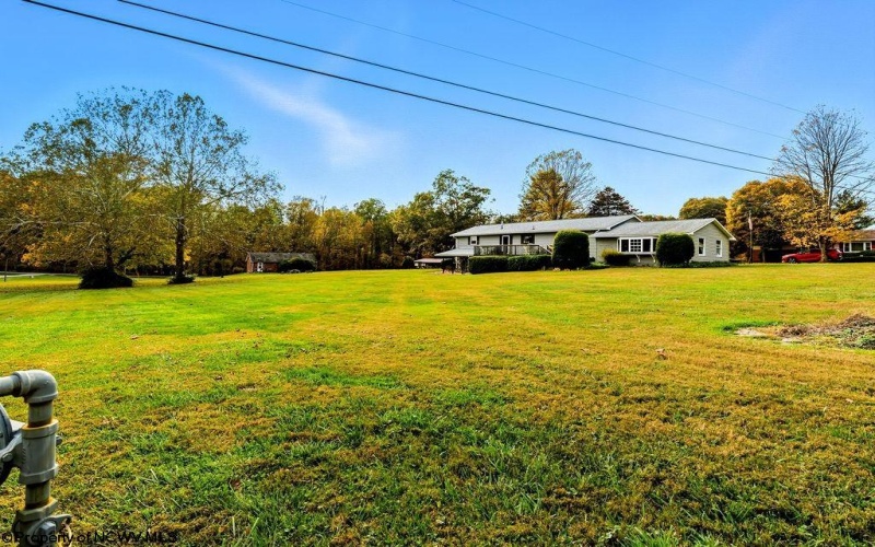 68 Sunday Drive, Clarksburg, West Virginia 26301, 3 Bedrooms Bedrooms, 5 Rooms Rooms,2 BathroomsBathrooms,Single Family Detached,For Sale,Sunday,10162081 68 Sunday Drive, Clarksburg, West Virginia 26301, 3 Bedrooms Bedrooms, 5 Rooms Rooms,2 BathroomsBathrooms,Single Family Detached,For Sale,Sunday,10162081
