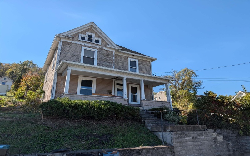 1527 Farland Avenue, Clarksburg, West Virginia 26301, 3 Bedrooms Bedrooms, 8 Rooms Rooms,1 BathroomBathrooms,Single Family Detached,For Sale,Farland,10162073 1527 Farland Avenue, Clarksburg, West Virginia 26301, 3 Bedrooms Bedrooms, 8 Rooms Rooms,1 BathroomBathrooms,Single Family Detached,For Sale,Farland,10162073