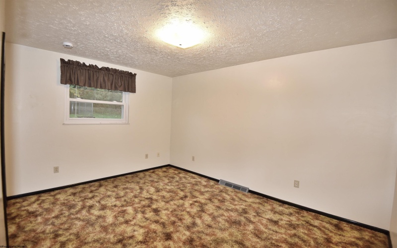 1100 Country Club Road, Clarksburg, West Virginia 26301, 3 Bedrooms Bedrooms, 7 Rooms Rooms,2 BathroomsBathrooms,Single Family Detached,For Sale,Country Club,10162071 1100 Country Club Road, Clarksburg, West Virginia 26301, 3 Bedrooms Bedrooms, 7 Rooms Rooms,2 BathroomsBathrooms,Single Family Detached,For Sale,Country Club,10162071