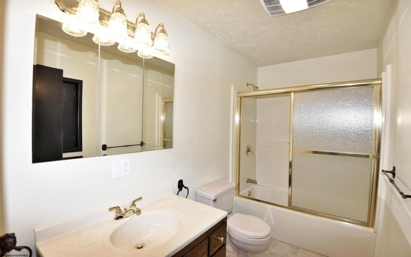 1100 Country Club Road, Clarksburg, West Virginia 26301, 3 Bedrooms Bedrooms, 7 Rooms Rooms,2 BathroomsBathrooms,Single Family Detached,For Sale,Country Club,10162071 1100 Country Club Road, Clarksburg, West Virginia 26301, 3 Bedrooms Bedrooms, 7 Rooms Rooms,2 BathroomsBathrooms,Single Family Detached,For Sale,Country Club,10162071