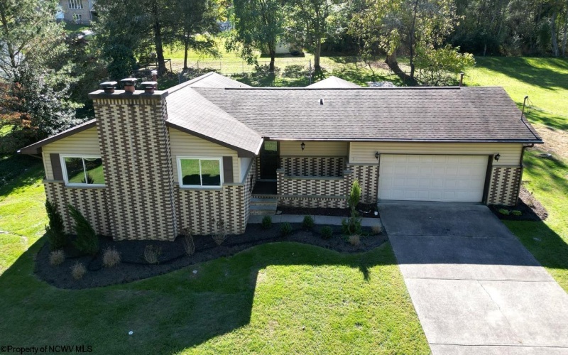 1100 Country Club Road, Clarksburg, West Virginia 26301, 3 Bedrooms Bedrooms, 7 Rooms Rooms,2 BathroomsBathrooms,Single Family Detached,For Sale,Country Club,10162071 1100 Country Club Road, Clarksburg, West Virginia 26301, 3 Bedrooms Bedrooms, 7 Rooms Rooms,2 BathroomsBathrooms,Single Family Detached,For Sale,Country Club,10162071