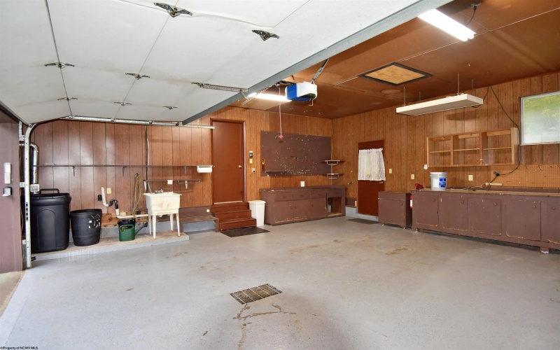 1100 Country Club Road, Clarksburg, West Virginia 26301, 3 Bedrooms Bedrooms, 7 Rooms Rooms,2 BathroomsBathrooms,Single Family Detached,For Sale,Country Club,10162071 1100 Country Club Road, Clarksburg, West Virginia 26301, 3 Bedrooms Bedrooms, 7 Rooms Rooms,2 BathroomsBathrooms,Single Family Detached,For Sale,Country Club,10162071