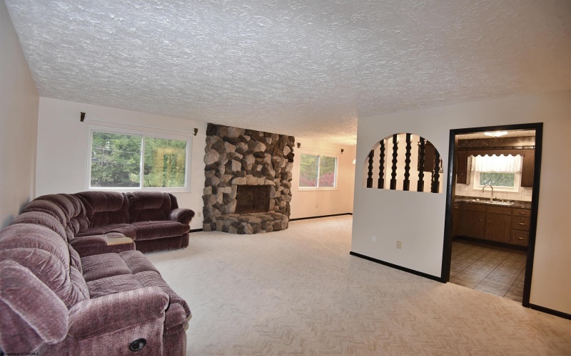 1100 Country Club Road, Clarksburg, West Virginia 26301, 3 Bedrooms Bedrooms, 7 Rooms Rooms,2 BathroomsBathrooms,Single Family Detached,For Sale,Country Club,10162071 1100 Country Club Road, Clarksburg, West Virginia 26301, 3 Bedrooms Bedrooms, 7 Rooms Rooms,2 BathroomsBathrooms,Single Family Detached,For Sale,Country Club,10162071
