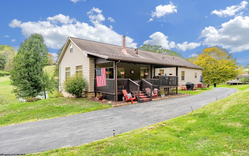 1252 Monumental Road, Fairmont, West Virginia 26554, 3 Bedrooms Bedrooms, 7 Rooms Rooms,2 BathroomsBathrooms,Single Family Detached,For Sale,Monumental,10162069 1252 Monumental Road, Fairmont, West Virginia 26554, 3 Bedrooms Bedrooms, 7 Rooms Rooms,2 BathroomsBathrooms,Single Family Detached,For Sale,Monumental,10162069