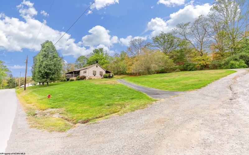 1252 Monumental Road, Fairmont, West Virginia 26554, 3 Bedrooms Bedrooms, 7 Rooms Rooms,2 BathroomsBathrooms,Single Family Detached,For Sale,Monumental,10162069 1252 Monumental Road, Fairmont, West Virginia 26554, 3 Bedrooms Bedrooms, 7 Rooms Rooms,2 BathroomsBathrooms,Single Family Detached,For Sale,Monumental,10162069