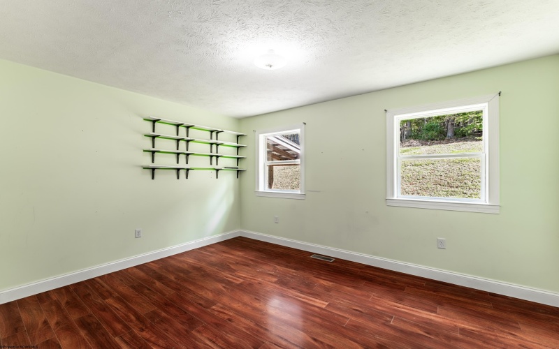 1201 Mount Zion Road, Fairmont, West Virginia 26554, 3 Bedrooms Bedrooms, 6 Rooms Rooms,2 BathroomsBathrooms,Single Family Detached,For Sale,Mount Zion,10162078