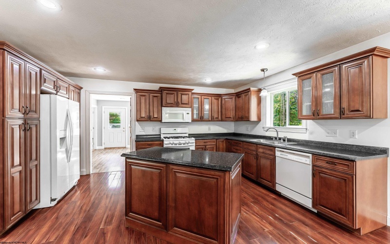 1201 Mount Zion Road, Fairmont, West Virginia 26554, 3 Bedrooms Bedrooms, 6 Rooms Rooms,2 BathroomsBathrooms,Single Family Detached,For Sale,Mount Zion,10162078