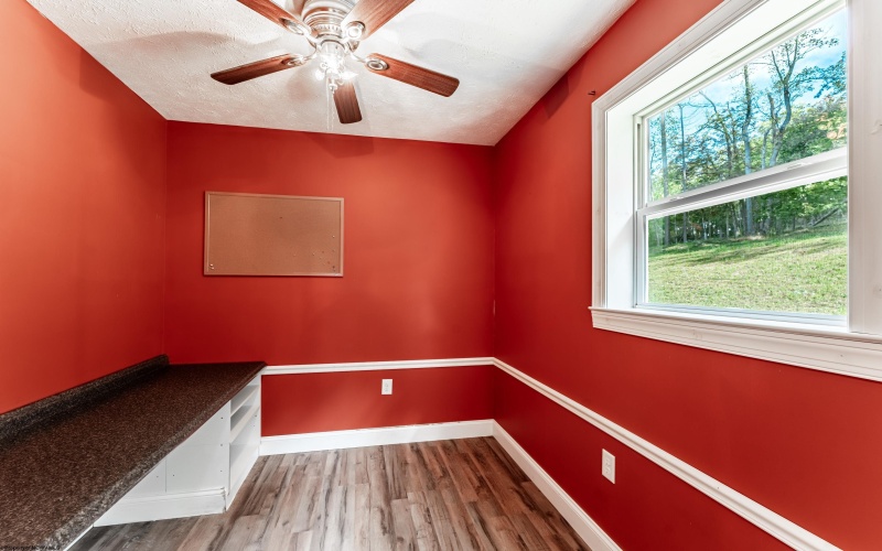 1201 Mount Zion Road, Fairmont, West Virginia 26554, 3 Bedrooms Bedrooms, 6 Rooms Rooms,2 BathroomsBathrooms,Single Family Detached,For Sale,Mount Zion,10162078