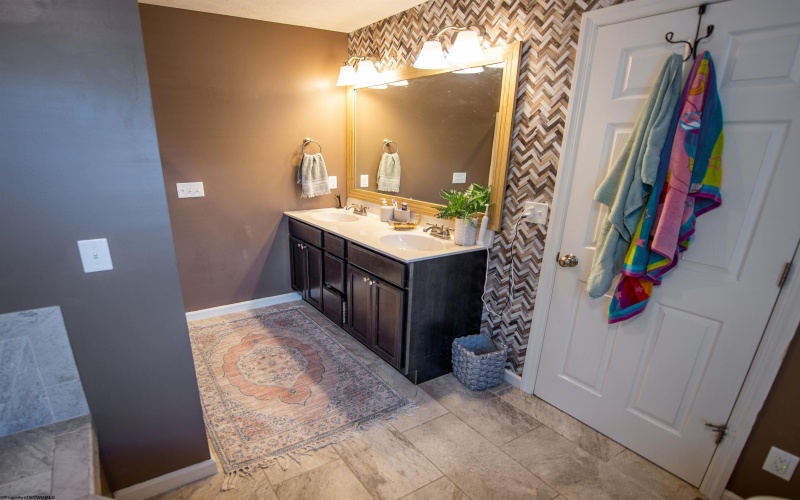 2316 Hancock Lane, Fairmont, West Virginia 26554, 3 Bedrooms Bedrooms, 6 Rooms Rooms,2 BathroomsBathrooms,Single Family Detached,For Sale,Hancock,10162072