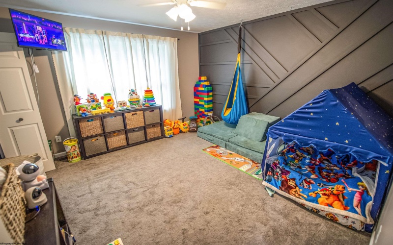 2316 Hancock Lane, Fairmont, West Virginia 26554, 3 Bedrooms Bedrooms, 6 Rooms Rooms,2 BathroomsBathrooms,Single Family Detached,For Sale,Hancock,10162072