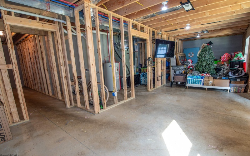 2316 Hancock Lane, Fairmont, West Virginia 26554, 3 Bedrooms Bedrooms, 6 Rooms Rooms,2 BathroomsBathrooms,Single Family Detached,For Sale,Hancock,10162072