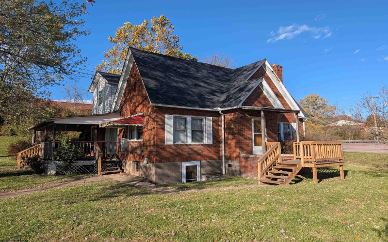 437 Smithfield Street, Anmoore, West Virginia 26323, 2 Bedrooms Bedrooms, 5 Rooms Rooms,1 BathroomBathrooms,Residential Rentals,For Rent,Smithfield,10162087