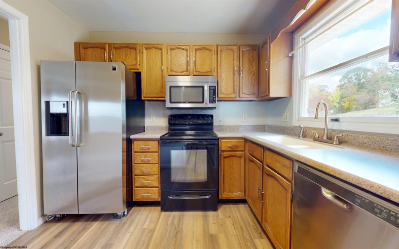 1107 Marion Avenue, Fairmont, West Virginia 26554, 3 Bedrooms Bedrooms, 7 Rooms Rooms,2 BathroomsBathrooms,Single Family Detached,For Sale,Marion,10162099