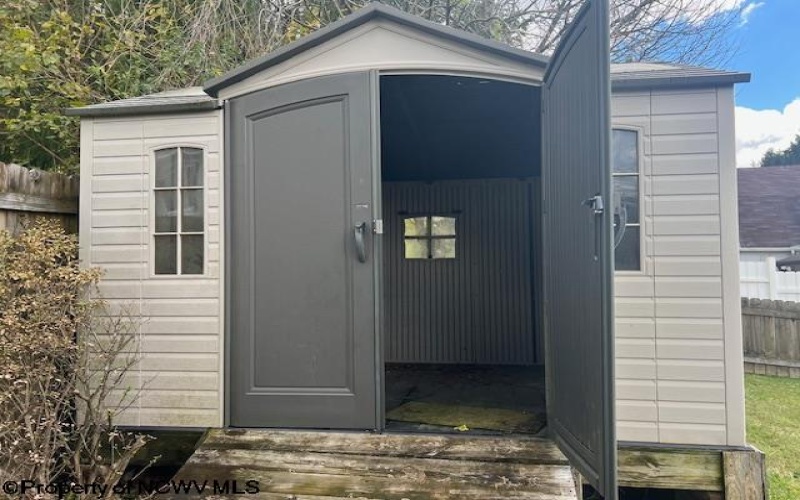 1107 Marion Avenue, Fairmont, West Virginia 26554, 3 Bedrooms Bedrooms, 7 Rooms Rooms,2 BathroomsBathrooms,Single Family Detached,For Sale,Marion,10162099