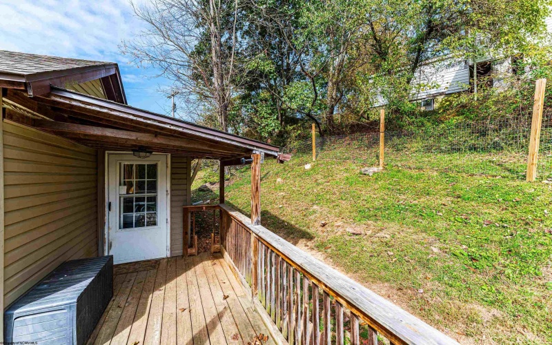 17 Brands Run Road, Morgantown, West Virginia 26501, 2 Bedrooms Bedrooms, 6 Rooms Rooms,1 BathroomBathrooms,Single Family Detached,For Sale,Brands Run,10162090 17 Brands Run Road, Morgantown, West Virginia 26501, 2 Bedrooms Bedrooms, 6 Rooms Rooms,1 BathroomBathrooms,Single Family Detached,For Sale,Brands Run,10162090