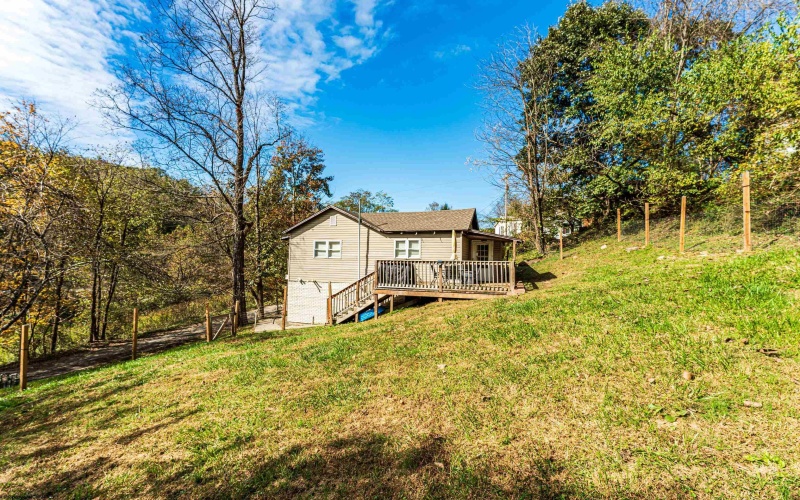 17 Brands Run Road, Morgantown, West Virginia 26501, 2 Bedrooms Bedrooms, 6 Rooms Rooms,1 BathroomBathrooms,Single Family Detached,For Sale,Brands Run,10162090 17 Brands Run Road, Morgantown, West Virginia 26501, 2 Bedrooms Bedrooms, 6 Rooms Rooms,1 BathroomBathrooms,Single Family Detached,For Sale,Brands Run,10162090