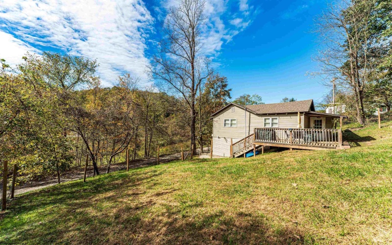 17 Brands Run Road, Morgantown, West Virginia 26501, 2 Bedrooms Bedrooms, 6 Rooms Rooms,1 BathroomBathrooms,Single Family Detached,For Sale,Brands Run,10162090 17 Brands Run Road, Morgantown, West Virginia 26501, 2 Bedrooms Bedrooms, 6 Rooms Rooms,1 BathroomBathrooms,Single Family Detached,For Sale,Brands Run,10162090