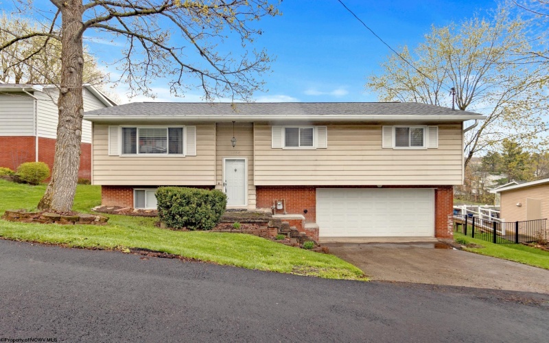 1358 Headlee Avenue, Morgantown, West Virginia 26505, 3 Bedrooms Bedrooms, 8 Rooms Rooms,2 BathroomsBathrooms,Single Family Detached,For Sale,Headlee,10158986 1358 Headlee Avenue, Morgantown, West Virginia 26505, 3 Bedrooms Bedrooms, 8 Rooms Rooms,2 BathroomsBathrooms,Single Family Detached,For Sale,Headlee,10158986