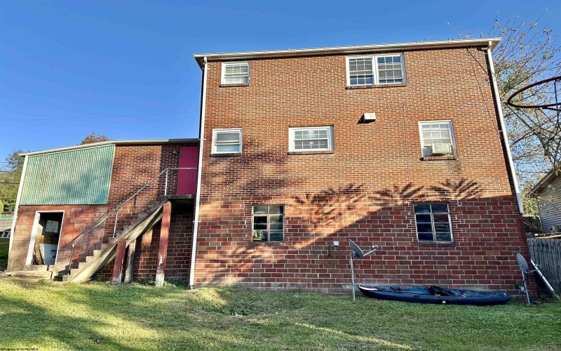 605 Mineral Road, Glenville, West Virginia 26351, 4 Bedrooms Bedrooms, 7 Rooms Rooms,1 BathroomBathrooms,Single Family Detached,For Sale,Mineral,10162109