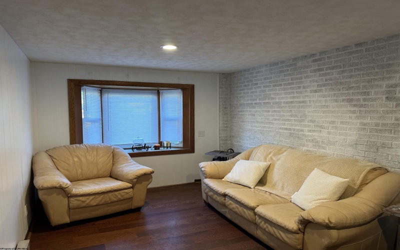 605 Mineral Road, Glenville, West Virginia 26351, 4 Bedrooms Bedrooms, 7 Rooms Rooms,1 BathroomBathrooms,Single Family Detached,For Sale,Mineral,10162109