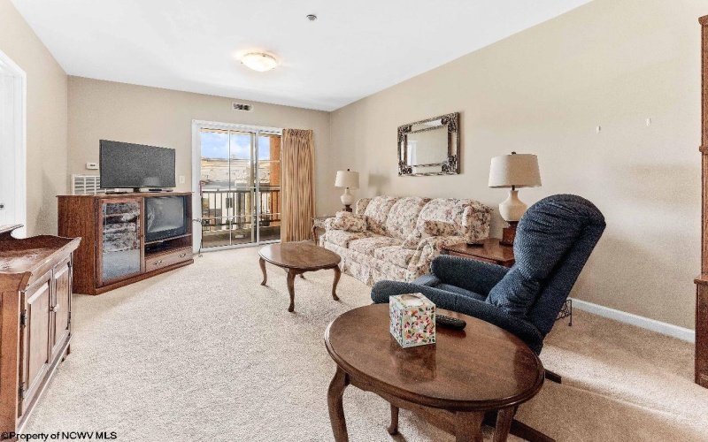 1117 University Avenue, Morgantown, West Virginia 26505, 1 Bedroom Bedrooms, 4 Rooms Rooms,1 BathroomBathrooms,Single Family Attached,For Sale,University,10162114 1117 University Avenue, Morgantown, West Virginia 26505, 1 Bedroom Bedrooms, 4 Rooms Rooms,1 BathroomBathrooms,Single Family Attached,For Sale,University,10162114