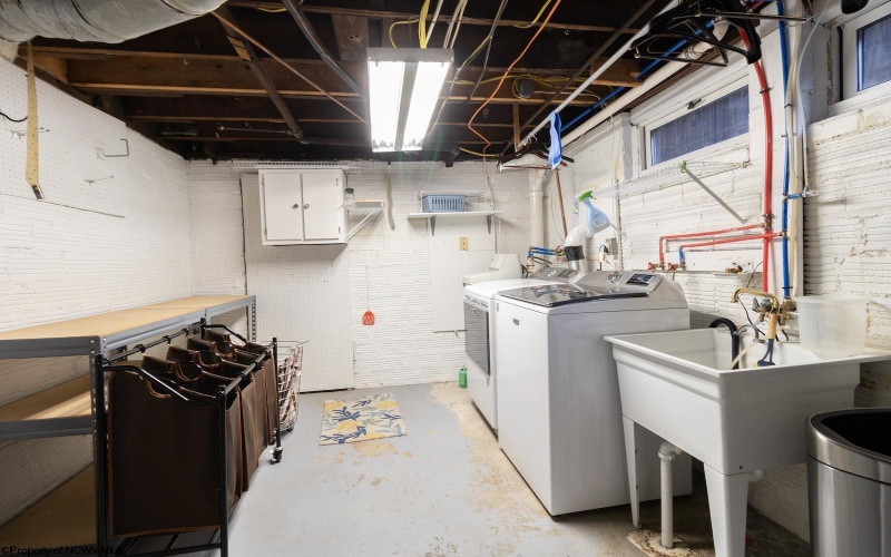309 Spring Avenue, Clarksburg, West Virginia 26301, 3 Bedrooms Bedrooms, 8 Rooms Rooms,1 BathroomBathrooms,Single Family Detached,For Sale,Spring,10162122 309 Spring Avenue, Clarksburg, West Virginia 26301, 3 Bedrooms Bedrooms, 8 Rooms Rooms,1 BathroomBathrooms,Single Family Detached,For Sale,Spring,10162122