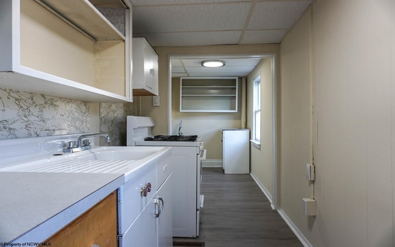 746 Willey Street, Morgantown, West Virginia 26501, 2 Bedrooms Bedrooms, 4 Rooms Rooms,1 BathroomBathrooms,Residential Rentals,For Rent,Willey,10160422 746 Willey Street, Morgantown, West Virginia 26501, 2 Bedrooms Bedrooms, 4 Rooms Rooms,1 BathroomBathrooms,Residential Rentals,For Rent,Willey,10160422