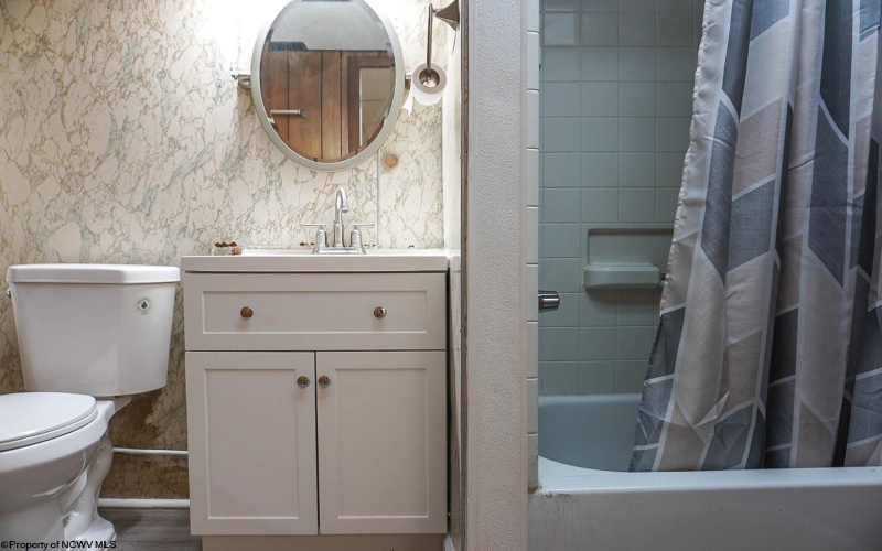 746 Willey Street, Morgantown, West Virginia 26501, 2 Bedrooms Bedrooms, 4 Rooms Rooms,1 BathroomBathrooms,Residential Rentals,For Rent,Willey,10160422 746 Willey Street, Morgantown, West Virginia 26501, 2 Bedrooms Bedrooms, 4 Rooms Rooms,1 BathroomBathrooms,Residential Rentals,For Rent,Willey,10160422