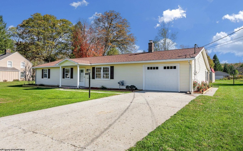 128 M Road, Arthurdale, West Virginia 26520, 3 Bedrooms Bedrooms, 7 Rooms Rooms,1 BathroomBathrooms,Single Family Detached,For Sale,M,10162125