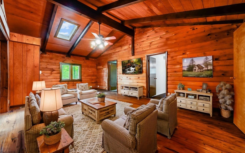 265 Paradise Circle, Morgantown, West Virginia 26508, 4 Bedrooms Bedrooms, 9 Rooms Rooms,2 BathroomsBathrooms,Single Family Detached,For Sale,Paradise,10160698