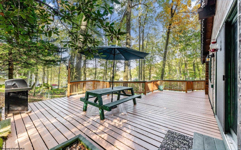 265 Paradise Circle, Morgantown, West Virginia 26508, 4 Bedrooms Bedrooms, 9 Rooms Rooms,2 BathroomsBathrooms,Single Family Detached,For Sale,Paradise,10160698