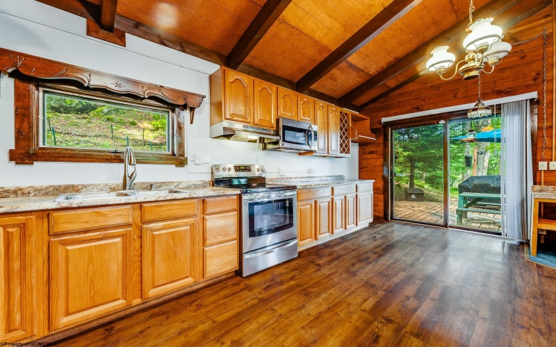 265 Paradise Circle, Morgantown, West Virginia 26508, 4 Bedrooms Bedrooms, 9 Rooms Rooms,2 BathroomsBathrooms,Single Family Detached,For Sale,Paradise,10160698