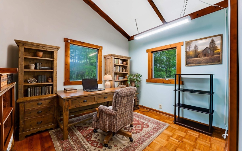 265 Paradise Circle, Morgantown, West Virginia 26508, 4 Bedrooms Bedrooms, 9 Rooms Rooms,2 BathroomsBathrooms,Single Family Detached,For Sale,Paradise,10160698