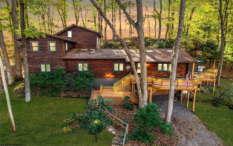 265 Paradise Circle, Morgantown, West Virginia 26508, 4 Bedrooms Bedrooms, 9 Rooms Rooms,2 BathroomsBathrooms,Single Family Detached,For Sale,Paradise,10160698