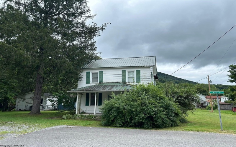 230 Merrill Street, Parsons, West Virginia 26287, 3 Bedrooms Bedrooms, 6 Rooms Rooms,1 BathroomBathrooms,Single Family Detached,For Sale,Merrill,10162130 230 Merrill Street, Parsons, West Virginia 26287, 3 Bedrooms Bedrooms, 6 Rooms Rooms,1 BathroomBathrooms,Single Family Detached,For Sale,Merrill,10162130