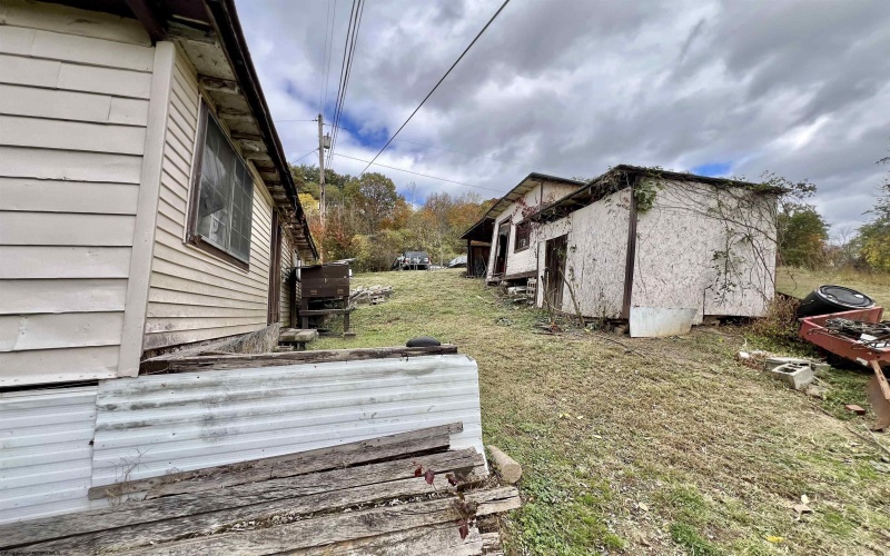 302 Butchers Lane, Weston, West Virginia 26452, ,Lots/land,For Sale,Butchers,10162141