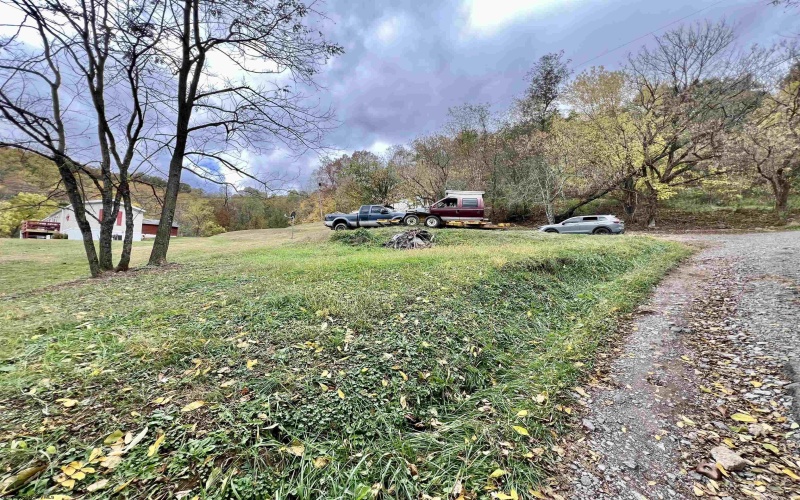 302 Butchers Lane, Weston, West Virginia 26452, ,Lots/land,For Sale,Butchers,10162141
