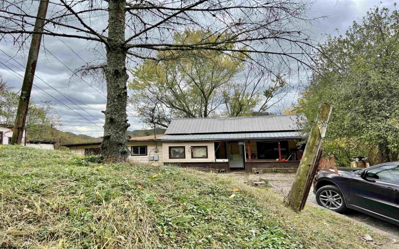 302 Butchers Lane, Weston, West Virginia 26452, ,Lots/land,For Sale,Butchers,10162141