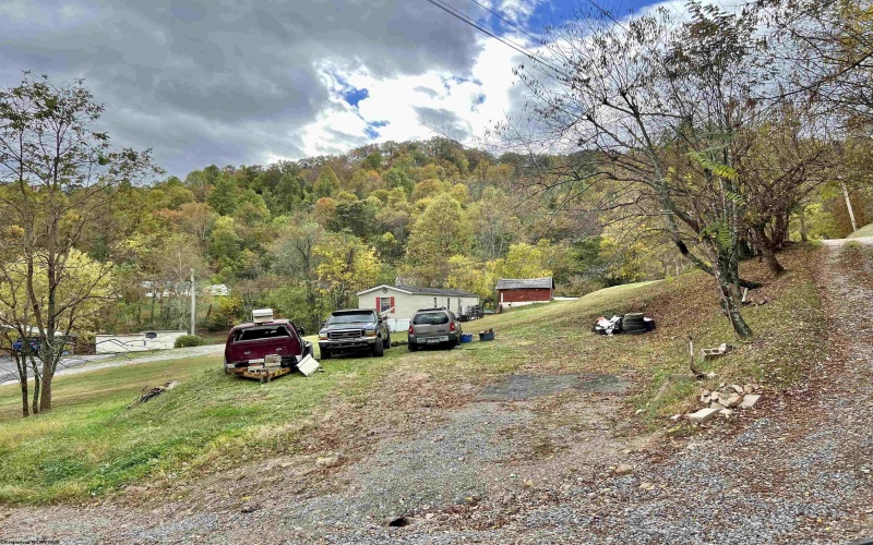 302 Butchers Lane, Weston, West Virginia 26452, ,Lots/land,For Sale,Butchers,10162141