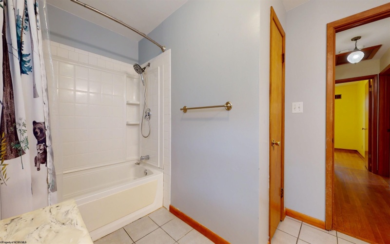 1235 Woodland Crescent, Fairmont, West Virginia 26554, 4 Bedrooms Bedrooms, 8 Rooms Rooms,1 BathroomBathrooms,Single Family Detached,For Sale,Woodland,10162140