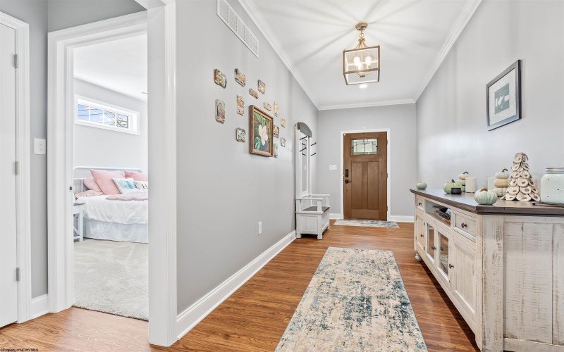 529 Aspen Street, Morgantown, West Virginia 26505, 4 Bedrooms Bedrooms, 6 Rooms Rooms,3 BathroomsBathrooms,Single Family Detached,For Sale,Aspen,10162144