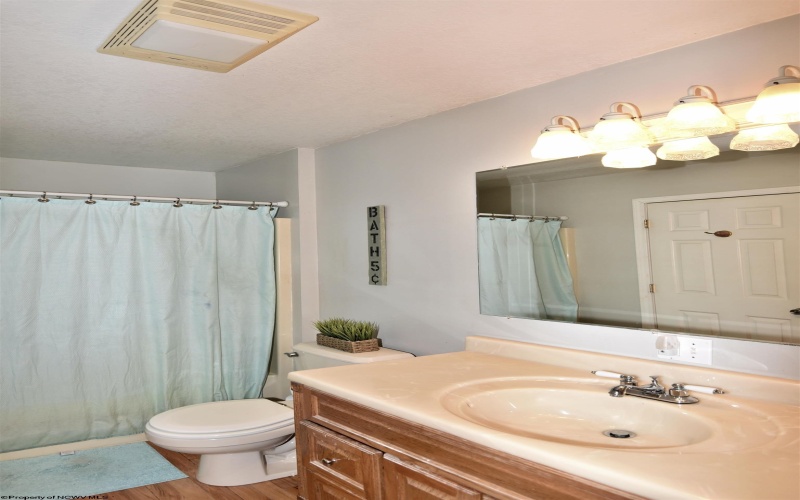 36 Holly Street, Elkins, West Virginia 26241, 2 Bedrooms Bedrooms, 4 Rooms Rooms,2 BathroomsBathrooms,Single Family Detached,For Sale,Holly,10162162